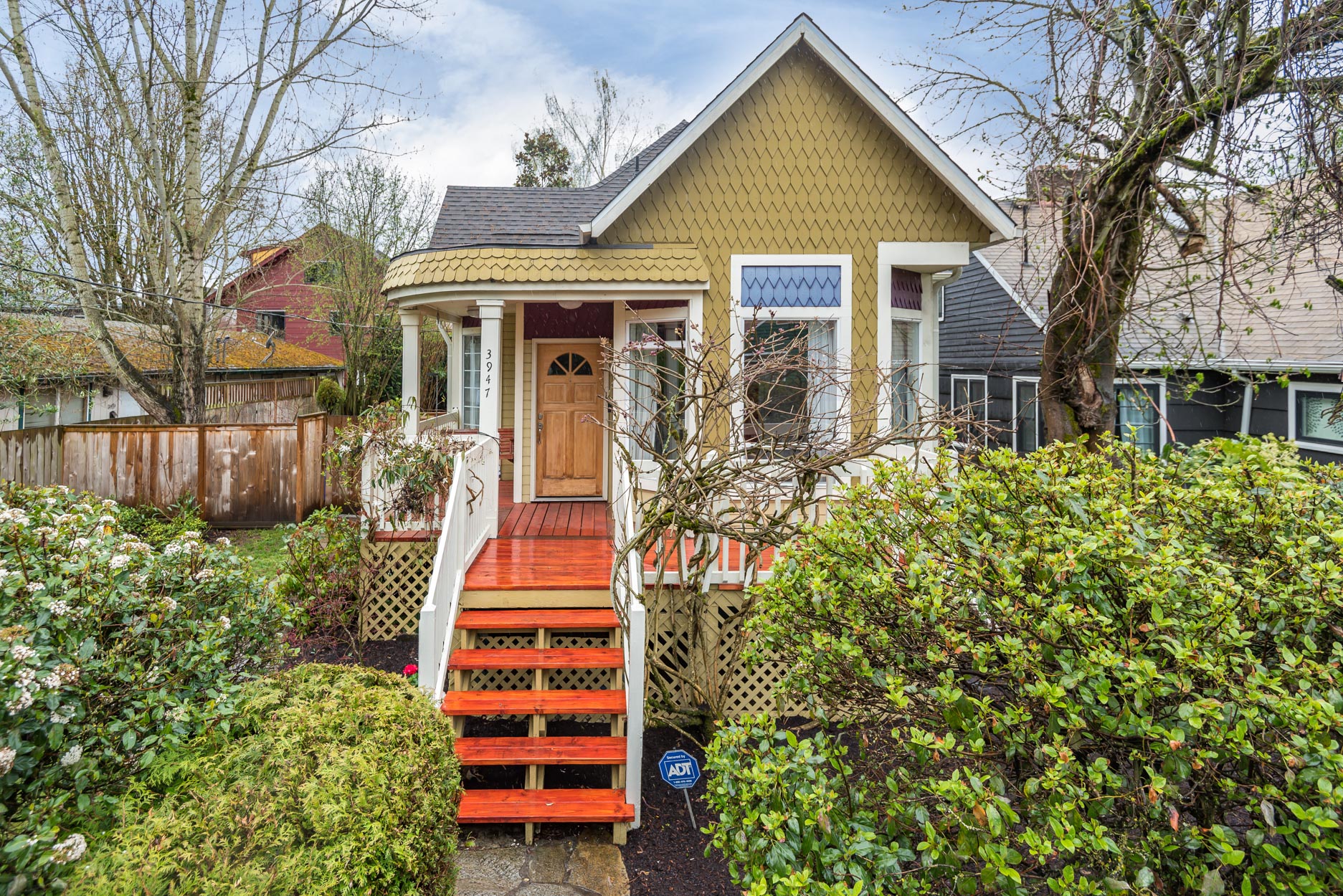 Charming Williams District Victorian Charming Williams District Victorian